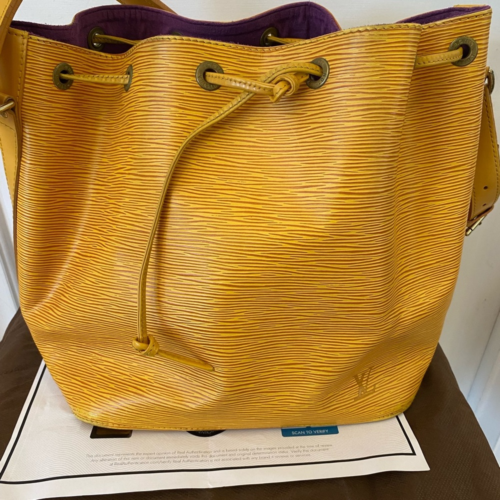 Louis Vuitton Yellow/Purple Epi Leather Noé Shoulder Bag